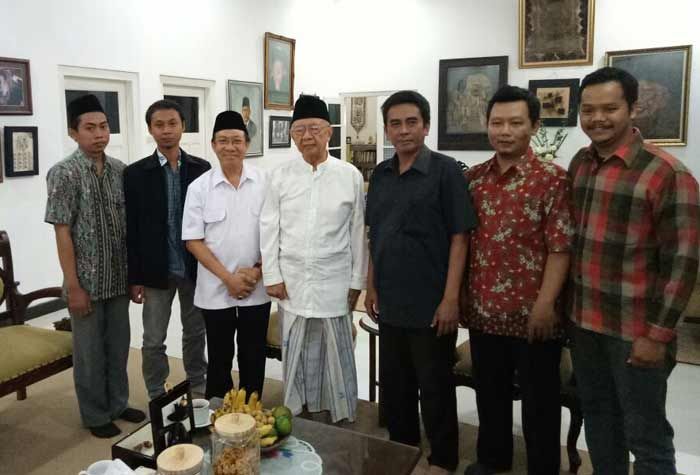 Jelang Pilgub Jatim, Cak Nur Sowan ke Gus Solah