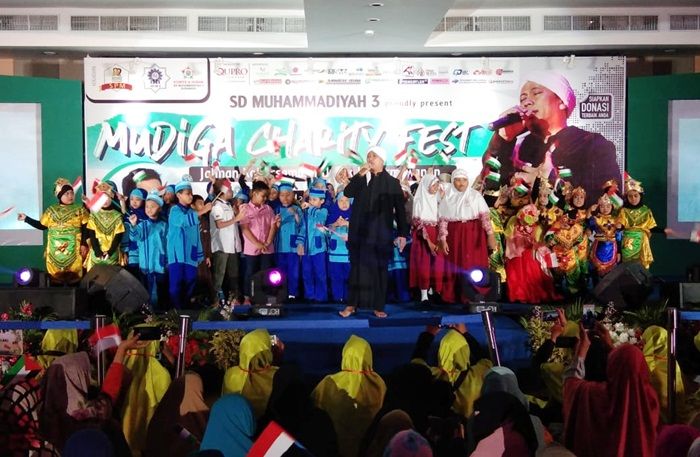 ​Galang Donasi Peduli Palestina, SD Muhammadiyah 3 Surabaya Gelar Mudiga Charity Fest