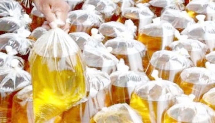 Terus Upayakan HET Minyak Goreng Curah Rp14 Ribu, Pemkab Jember Konsisten Gelar Operasi Pasar Murah Terus Upayakan HET Minyak Goreng Curah Rp14 Ribu, Pemkab Jember Konsisten Gelar Operasi Pasar Murah