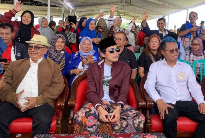 Survei LSI Denny JA di Pilbup Blitar: Rijanto-Beky Ungguli Rini-Abdul Ghoni Survei LSI Denny JA di Pilbup Blitar: Rijanto-Beky Ungguli Rini-Abdul Ghoni