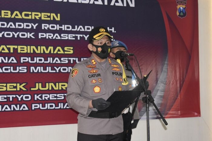 Kapolres Batu Pimpin Sertijab Kapolsek Junrejo dan Kasat Binmas Kapolres Batu Pimpin Sertijab Kapolsek Junrejo dan Kasat Binmas