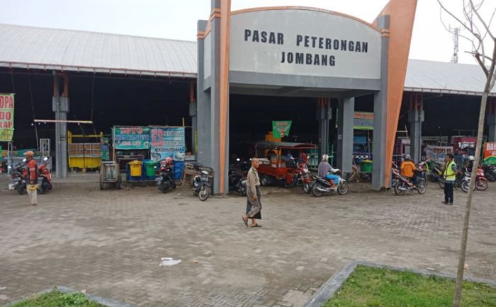 Pedagang Terkonfirmasi Positif Covid-19, Pemkab Jombang Tutup Pasar Peterongan Pedagang Terkonfirmasi Positif Covid-19, Pemkab Jombang Tutup Pasar Peterongan