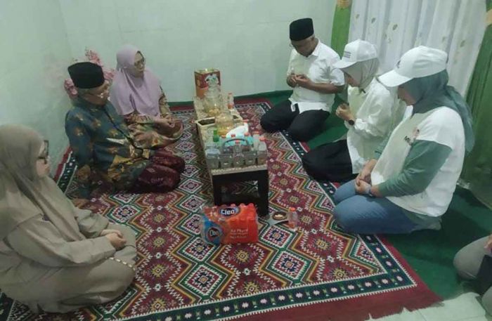 Ingin Lebih Dekat dengan Masyarakat, Vinanda-Gus Qowim Blusukan di Kelurahan Tamanan Ingin Lebih Dekat dengan Masyarakat, Vinanda-Gus Qowim Blusukan di Kelurahan Tamanan