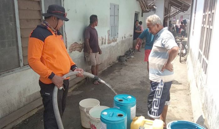 Kota Blitar Tak Luput dari Kekeringan, Pemkot Lakukan Dropping Air Bersih Kota Blitar Tak Luput dari Kekeringan, Pemkot Lakukan Dropping Air Bersih