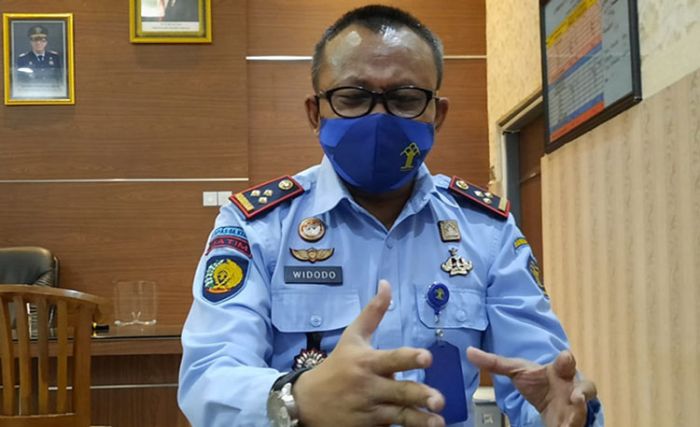 Petugas Lapas Kediri Gagalkan Penyelundupan Barang Terlarang Bermodus Lempar Paket