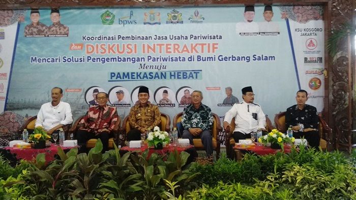 Pemkab Pamekasan Gandeng Kadin Gelar Diskusi Bahas Pengembangan Pariwisata Pemkab Pamekasan Gandeng Kadin Gelar Diskusi Bahas Pengembangan Pariwisata