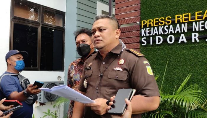 Kejari Sidoarjo Tetapkan Kepala Desa Suko Sebagai Tersangka Korupsi PTSL Kejari Sidoarjo Tetapkan Kepala Desa Suko Sebagai Tersangka Korupsi PTSL