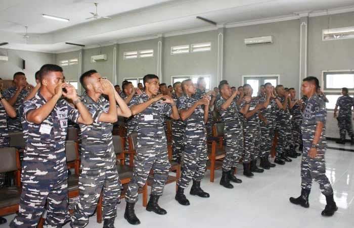 Kolatarmatim Terima OJT Tamtama Remaja Angkatan XXXVII Gelombang I TA 2017 Kolatarmatim Terima OJT Tamtama Remaja Angkatan XXXVII Gelombang I TA 2017