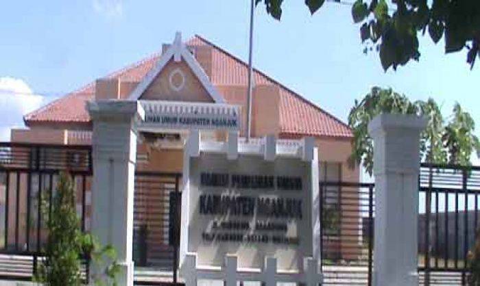 Polres Nganjuk Tetapkan 3 Tersangka Kasus Pembangunan Gedung KPUD Polres Nganjuk Tetapkan 3 Tersangka Kasus Pembangunan Gedung KPUD
