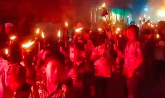 Keseruan Warga Indrodelik Gresik saat Songsong Idul Fitri 1446 H Keseruan Warga Indrodelik Gresik saat Songsong Idul Fitri 1446 H