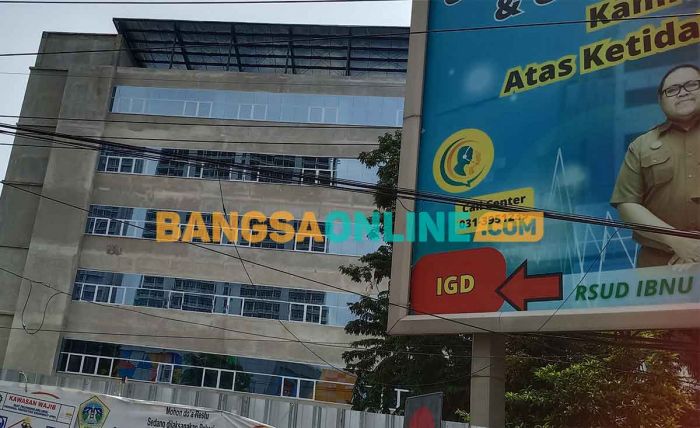 Proyek Gedung Rawat Jalan Terpadu dan Diagnostic Center RSUD Ibnu Sina Gresik Tahap I Rampung Proyek Gedung Rawat Jalan Terpadu dan Diagnostic Center RSUD Ibnu Sina Gresik Tahap I Rampung