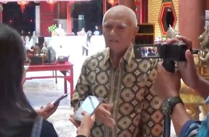 Jelang Imlek, Patung-patung Dewa di Klenteng En An Kiong Kota Malang Dibersihkan Jelang Imlek, Patung-patung Dewa di Klenteng En An Kiong Kota Malang Dibersihkan