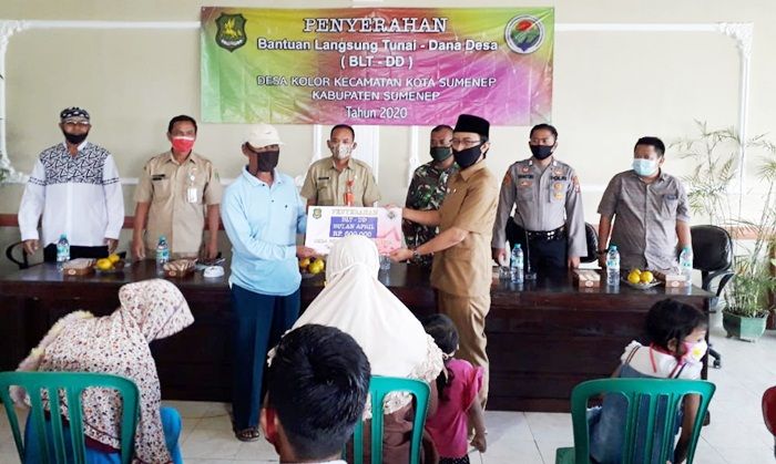Warga Desa Kolor Sumenep Terima BLT-DD Tahap I dan II Warga Desa Kolor Sumenep Terima BLT-DD Tahap I dan II