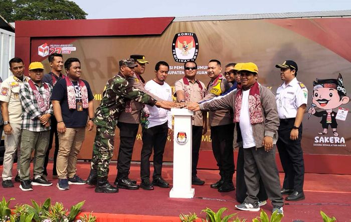 Apel Kesiapan Distribusi Logistik Pilkada, Ketua KPU Pasuruan: Kita Fokuskan di 8 Kecamatan Apel Kesiapan Distribusi Logistik Pilkada, Ketua KPU Pasuruan: Kita Fokuskan di 8 Kecamatan