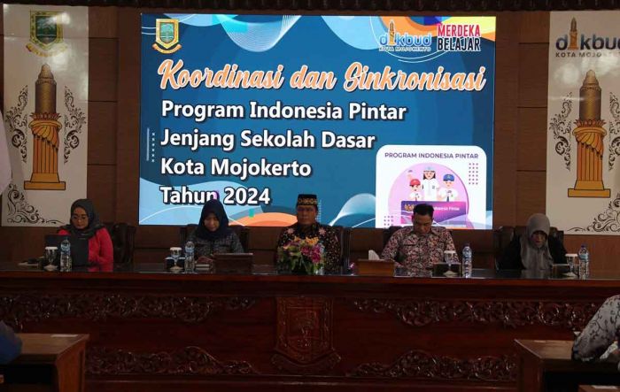 Dikbud Kota Mojokerto Perjuangan Nasib 1.000 Anak Miskin ke Kemendikbudristek Dikbud Kota Mojokerto Perjuangan Nasib 1.000 Anak Miskin ke Kemendikbudristek