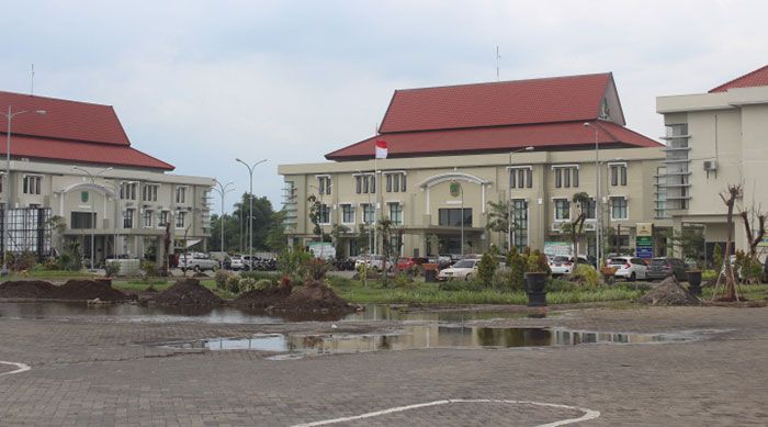 Kompleks Perkantoran Pemkab Pasuruan di Bangil Telan Anggaran Rp50 Miliar Kompleks Perkantoran Pemkab Pasuruan di Bangil Telan Anggaran Rp50 Miliar