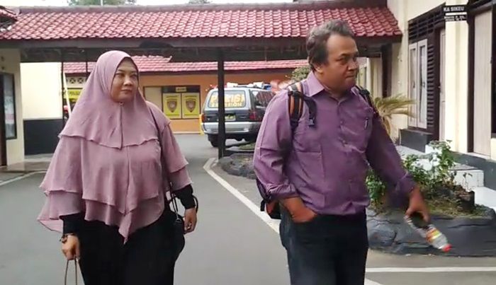 Sosok Penghina Jokowi Ternyata Sudah Sering Diperingatkan Sang Suami Sosok Penghina Jokowi Ternyata Sudah Sering Diperingatkan Sang Suami