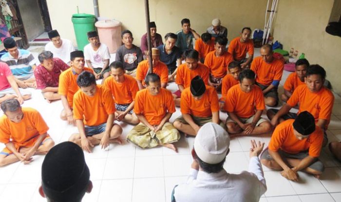 Buka Hati para Tahanan, Polres Bangkalan Gelar Binrohntal Tiap Kamis Pagi
