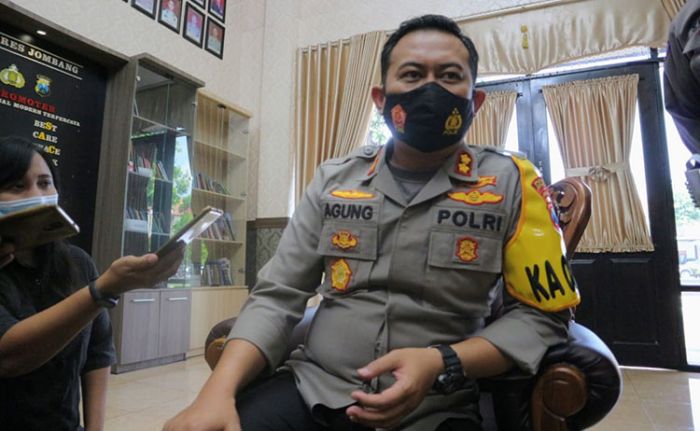Ketahuan Pungli, Oknum Perwira Polisi di Jombang Dicopot dari Jabatannya Ketahuan Pungli, Oknum Perwira Polisi di Jombang Dicopot dari Jabatannya