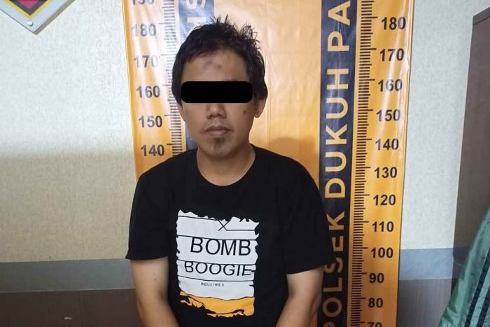 Pelaku Pencurian dengan Modus Pecah Kaca Mobil di Surabaya Ditangkap Polisi Pelaku Pencurian dengan Modus Pecah Kaca Mobil di Surabaya Ditangkap Polisi