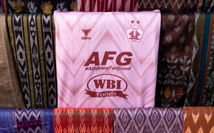 Kenalkan Jersey Ketiga, Persik Usung Motif Wastra Khas Kota Kediri Kenalkan Jersey Ketiga, Persik Usung Motif Wastra Khas Kota Kediri