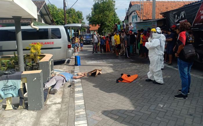 Pejalan Kaki Tewas Mendadak, Warga Berlarian Takut Dikira Corona Pejalan Kaki Tewas Mendadak, Warga Berlarian Takut Dikira Corona