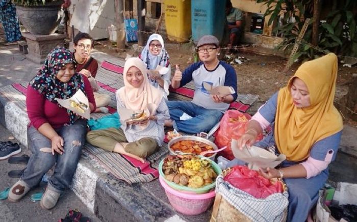 Mencicipi Lezatnya Nasi Boranan, Kuliner Khas Lamongan jadi Menu Favorit Buka Puasa Mencicipi Lezatnya Nasi Boranan, Kuliner Khas Lamongan jadi Menu Favorit Buka Puasa