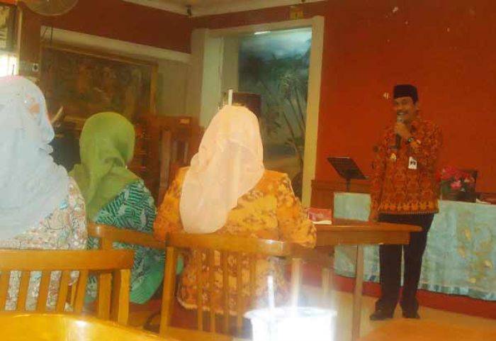 Bikin 4 Sekolah Perempuan, Wabup Gresik Apresiasi Forum Lintas Perempuan Bikin 4 Sekolah Perempuan, Wabup Gresik Apresiasi Forum Lintas Perempuan