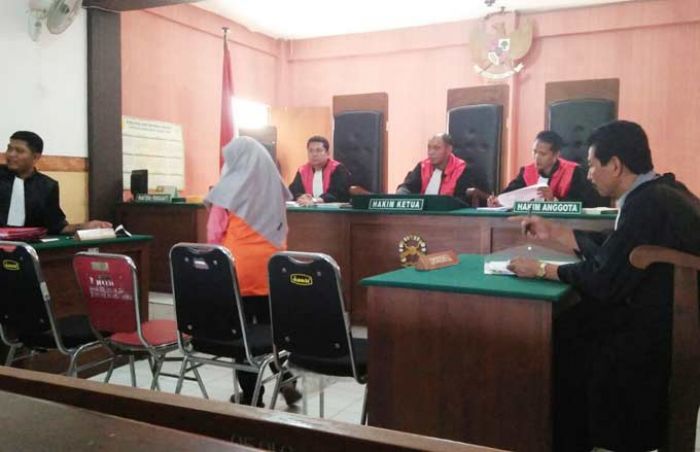 Kirim 50 Butir Karnopen pada Calon Suami, Perempuan ini Dihukum 1 Tahun Penjara Kirim 50 Butir Karnopen pada Calon Suami, Perempuan ini Dihukum 1 Tahun Penjara