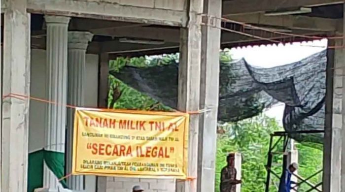 Penyegelan Masjid di Kabupaten Pasuruan Picu Kekhawatiran Warga Penyegelan Masjid di Kabupaten Pasuruan Picu Kekhawatiran Warga