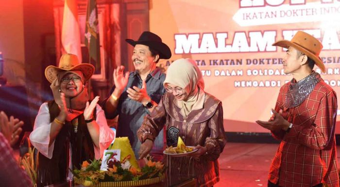 Hadiri Malam Keakraban IDI Jatim, Wali Kota Kediri Dorong Kolaborasi Kesehatan Inovatif Hadiri Malam Keakraban IDI Jatim, Wali Kota Kediri Dorong Kolaborasi Kesehatan Inovatif