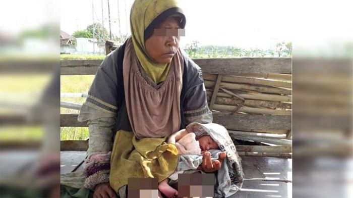 Prihatin, Perempuan ODGJ di Tuban Melahirkan Bayi di Gubuk Ladang Melon Prihatin, Perempuan ODGJ di Tuban Melahirkan Bayi di Gubuk Ladang Melon