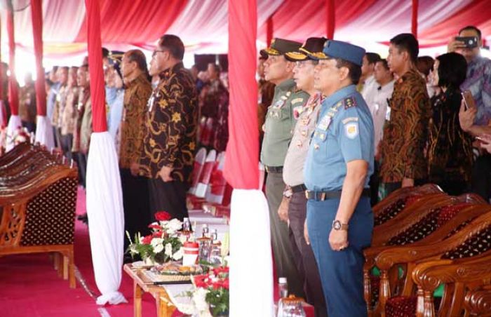 Pangarmatim Hadiri Peringatan Hari Peduli Sampah Nasional di Surabaya Pangarmatim Hadiri Peringatan Hari Peduli Sampah Nasional di Surabaya