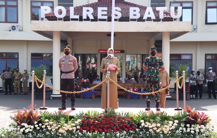 Forkopimda Kota Batu Laksanakan Apel Gelar Pasukan Pamor Keris Forkopimda Kota Batu Laksanakan Apel Gelar Pasukan Pamor Keris