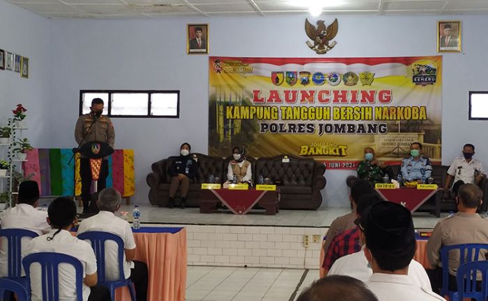 Sinergi dengan BNN, Polres Jombang Launching Kampung Tangguh Bersih Narkoba Sinergi dengan BNN, Polres Jombang Launching Kampung Tangguh Bersih Narkoba