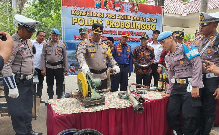 Jamin Keamanan saat Tahun Baru dan Natal, Polres dan Pemkab Probolinggo Siapkan Pospam dan Posyan Jamin Keamanan saat Tahun Baru dan Natal, Polres dan Pemkab Probolinggo Siapkan Pospam dan Posyan