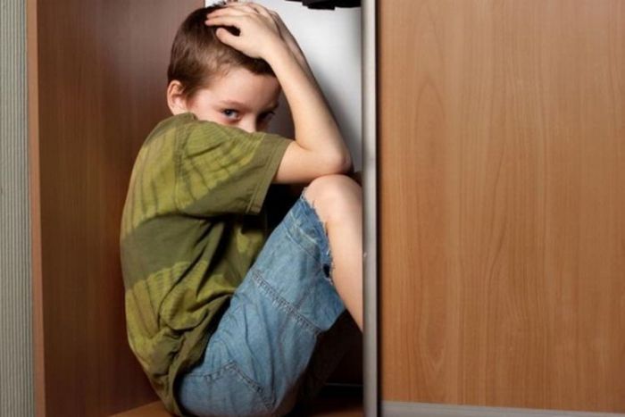 Gejala Skizofrenia pada Anak-Anak yang Perlu Diperhatikan Gejala Skizofrenia pada Anak-Anak yang Perlu Diperhatikan