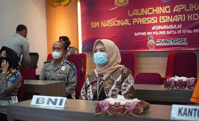 Polri Luncurkan Aplikasi Sinar, Kini Perpanjang SIM Bisa dari Rumah Polri Luncurkan Aplikasi Sinar, Kini Perpanjang SIM Bisa dari Rumah