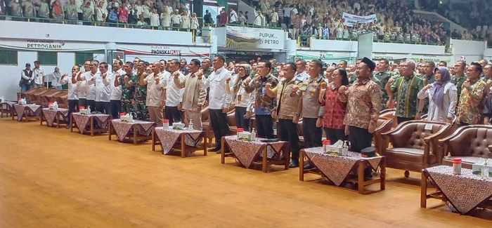 Mentan Janjikan Pesta untuk PPL Jatim Jika Produksi Padi Capai 12 Juta Ton di Tahun 2025 Mentan Janjikan Pesta untuk PPL Jatim Jika Produksi Padi Capai 12 Juta Ton di Tahun 2025