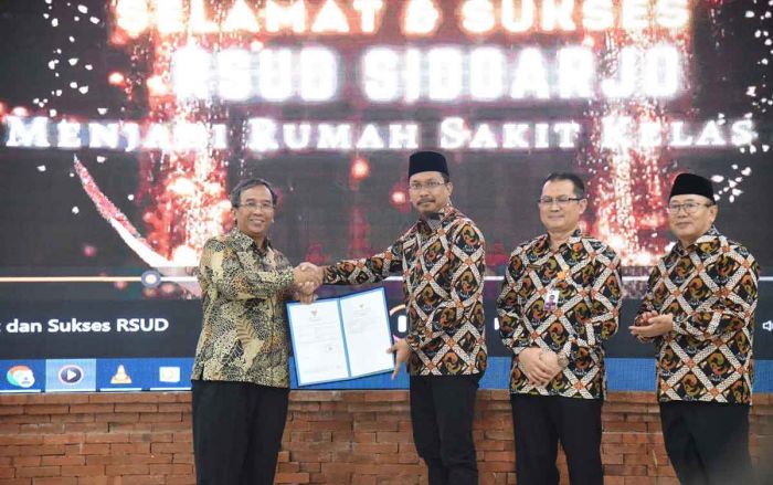 RSUD Sidoarjo Naik Kelas A, Bupati Diapresiasi Dirjen Yankes Kemenkes RSUD Sidoarjo Naik Kelas A, Bupati Diapresiasi Dirjen Yankes Kemenkes