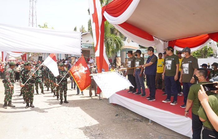 Bupati Lamongan Berangkatkan 287 Regu Gerak Jalan Perjuangan Napak Tilas Batalyon Mayangkara Bupati Lamongan Berangkatkan 287 Regu Gerak Jalan Perjuangan Napak Tilas Batalyon Mayangkara