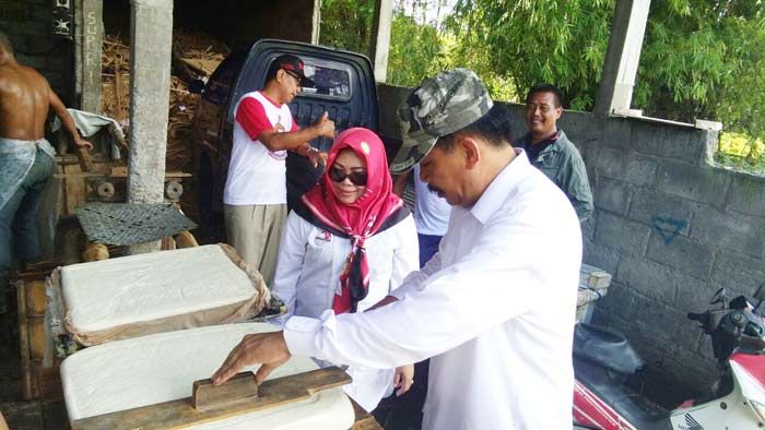 Gus Syaf Kunjungi Sentra Industri Tahu di Bandar Kedungmulyo Gus Syaf Kunjungi Sentra Industri Tahu di Bandar Kedungmulyo
