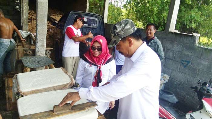 Gus Syaf Kunjungi Sentra Industri Tahu di Bandar Kedungmulyo