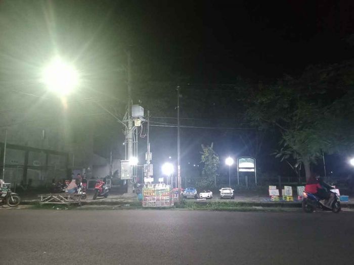 Akibat Curah Hujan Tinggi, PKL di Taman Semeru Probolinggo Keluhkan Omzet Turun Akibat Curah Hujan Tinggi, PKL di Taman Semeru Probolinggo Keluhkan Omzet Turun