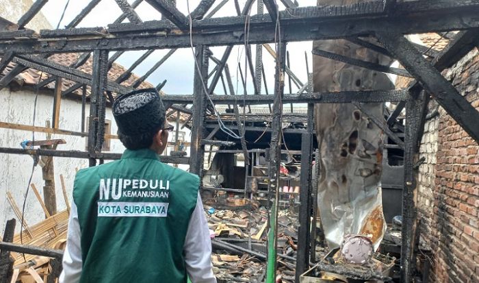 LAZISNU Surabaya Salurkan Bantuan untuk Korban Kebakaran Rumah di Kenjeran LAZISNU Surabaya Salurkan Bantuan untuk Korban Kebakaran Rumah di Kenjeran