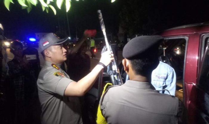 Ops Cegat Massa People Power, Petugas Gabungan di Tuban Temukan Senjata Laras Panjang Ops Cegat Massa People Power, Petugas Gabungan di Tuban Temukan Senjata Laras Panjang