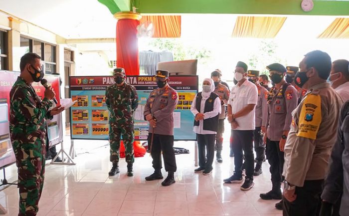 Panglima TNI Bersama Kapolri Tinjau Posko PPKM Darurat Desa Sawotratap Sidoarjo Panglima TNI Bersama Kapolri Tinjau Posko PPKM Darurat Desa Sawotratap Sidoarjo