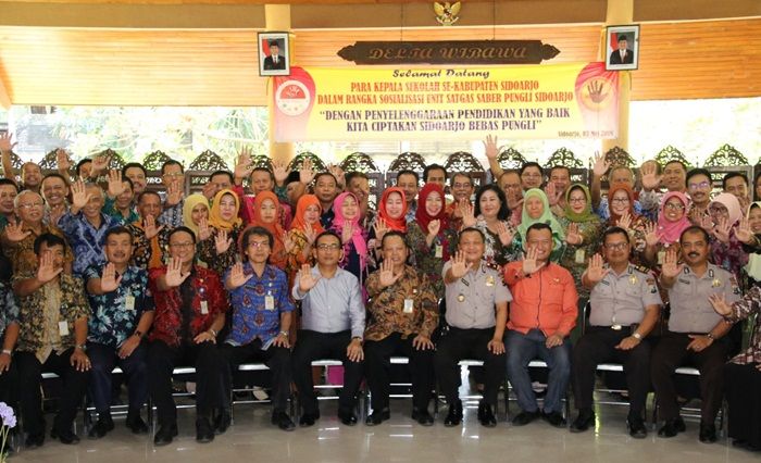 Tim Saber Pungli Sidoarjo Gelar Sosialisasi Cegah Tindak Pidana Pungli Tim Saber Pungli Sidoarjo Gelar Sosialisasi Cegah Tindak Pidana Pungli
