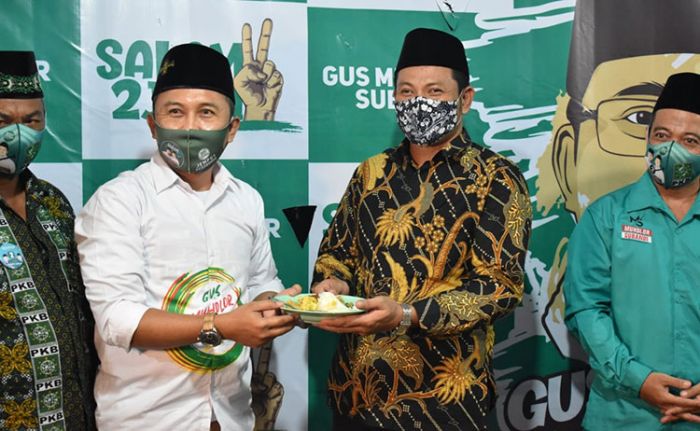 Dukungan Mengalir Deras, Relawan Gus Muhdlor-Subandi Dirikan Posko Mandiri Dukungan Mengalir Deras, Relawan Gus Muhdlor-Subandi Dirikan Posko Mandiri
