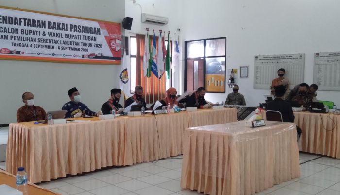 Hari Pertama Dibuka, Tiga Paslon di Pilbup Tuban Mendaftar ke KPU Hampir Bersamaan